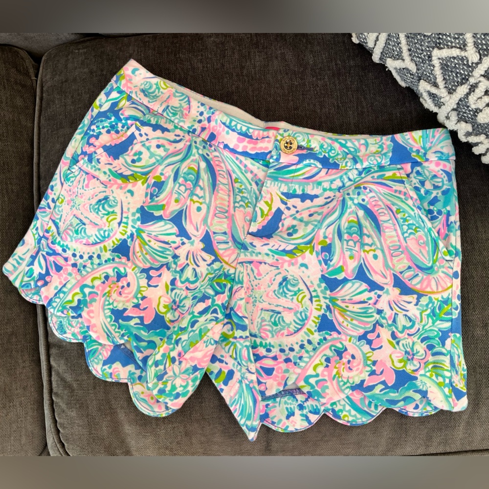 NWT Lilly Pulitzer buttercup knit shorts 8 Scalloped  “Dream Team”